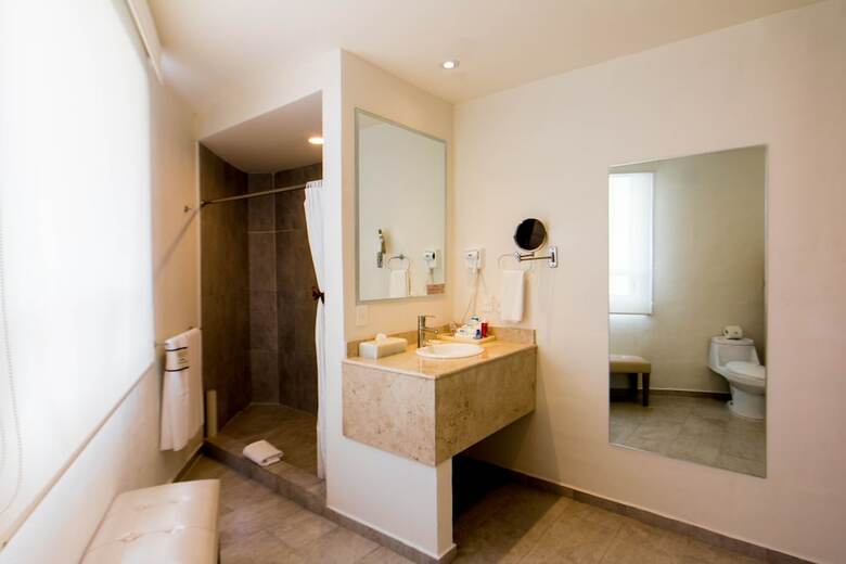 Hotel Misi�n Puebla Angel�polis