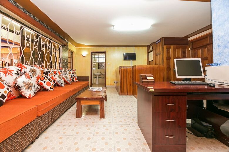Upperhill Blueberry Hotel