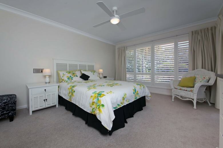 Apartamentos Sandy Point Road, 151