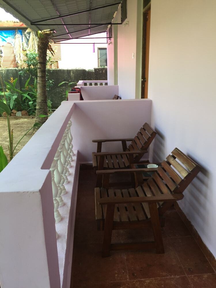 Hotel Morjim Coco Palms Resort