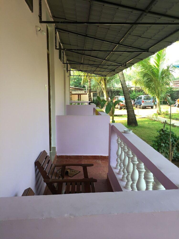 Hotel Morjim Coco Palms Resort