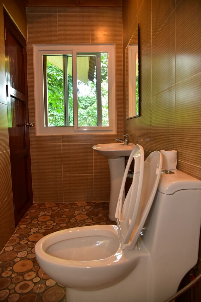 Hotel Khaosok River Home Resort