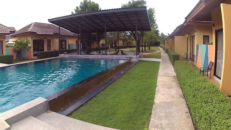 Hotel Green Adamas Resort Chumphon