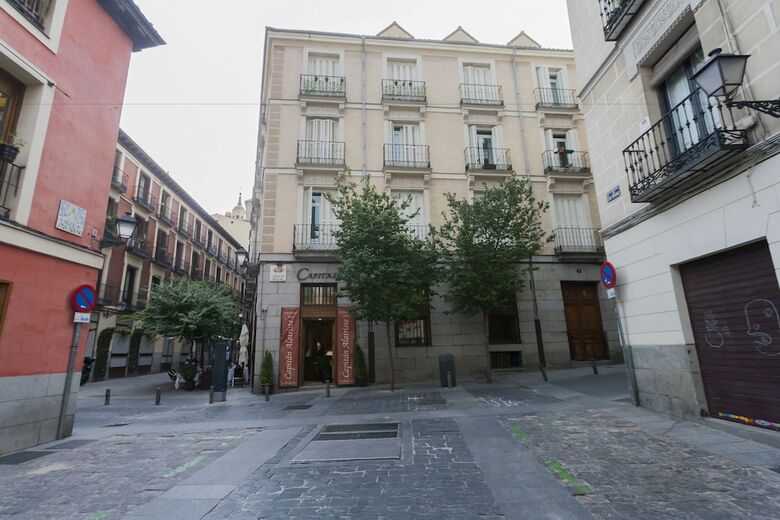 Apartamentos Dobo Homes Plaza Mayor Comfort