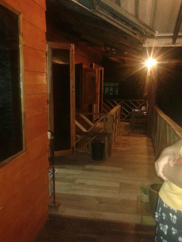 Hotel Maekampong Kidteng