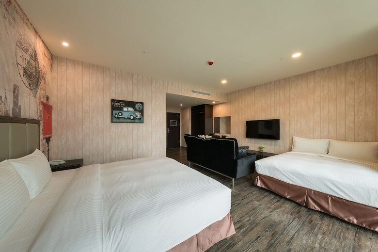 Skyone Hotel