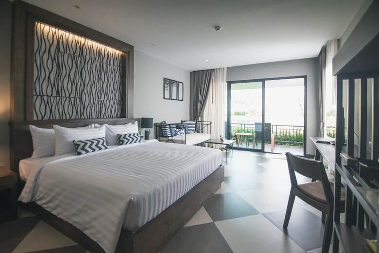 Hotel Coral Tree Villa Huahin