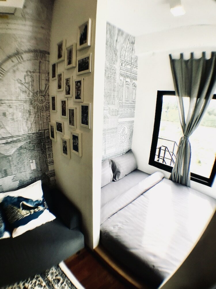 Hostal L'atelier Poshtel Phuket - Hostel