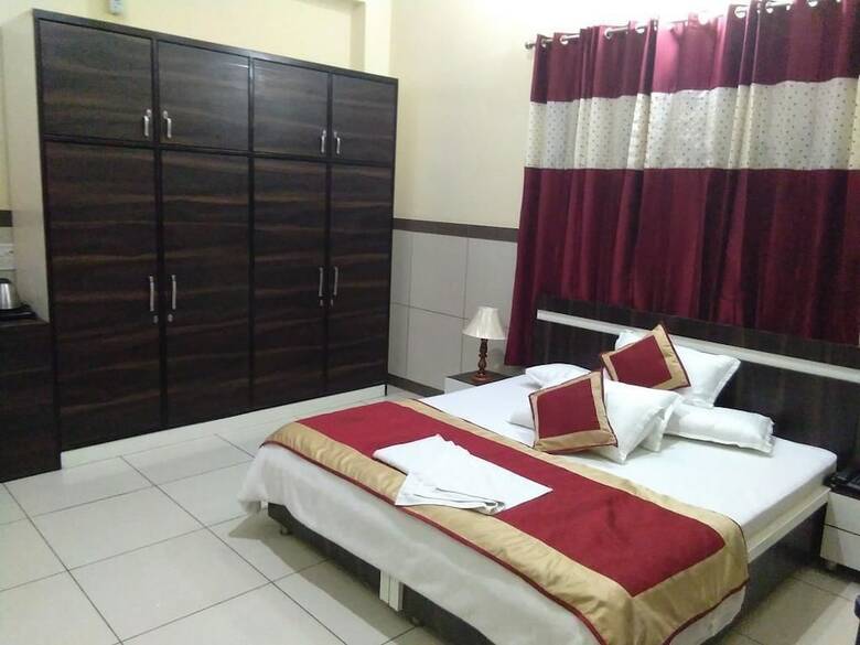 Hotel Primrose Regency