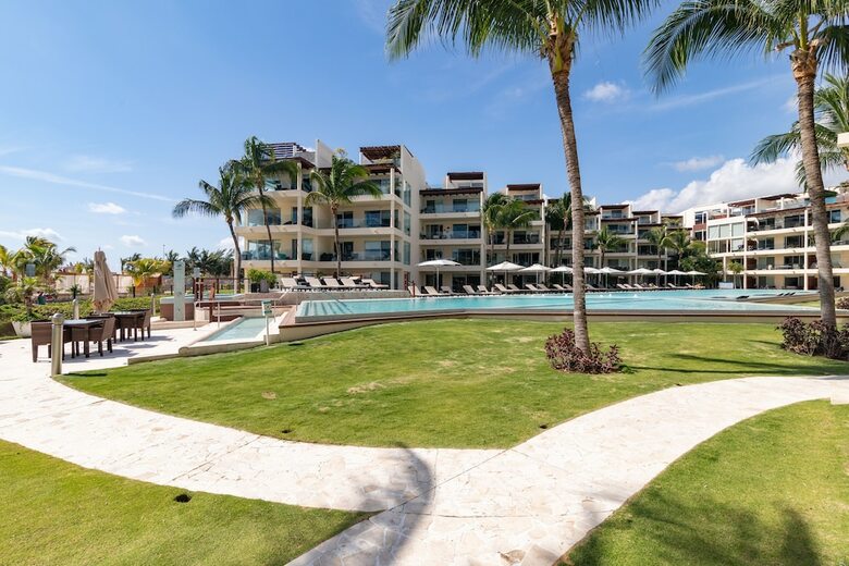 The Elements Ocean Front By Playa Paradise