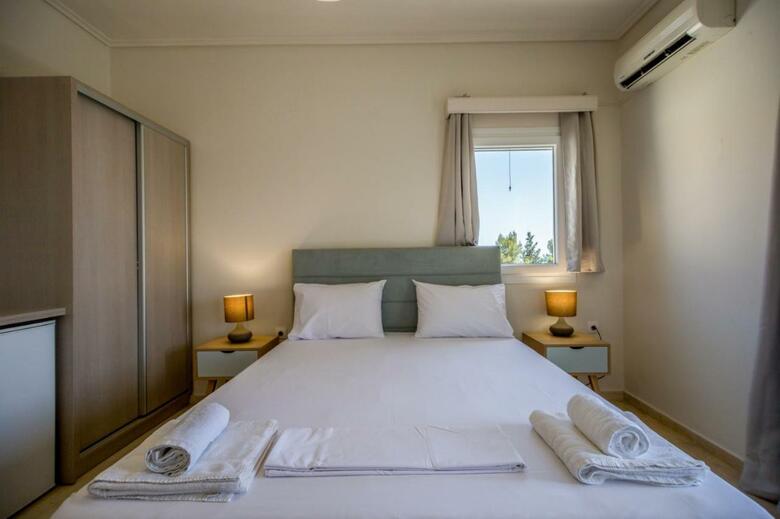 Hotel Blue Horizon Studios