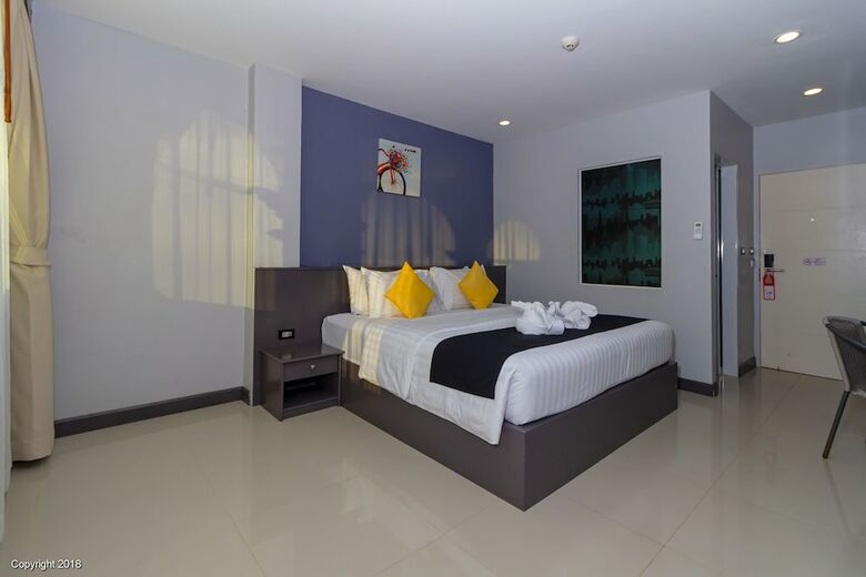 Modern Living Hotel