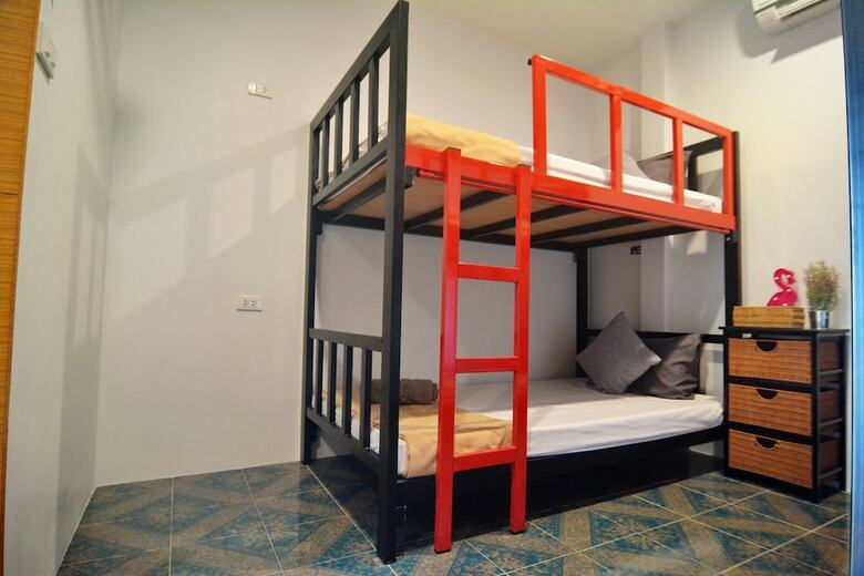 Hostal Lanta Hostel - Adults Only