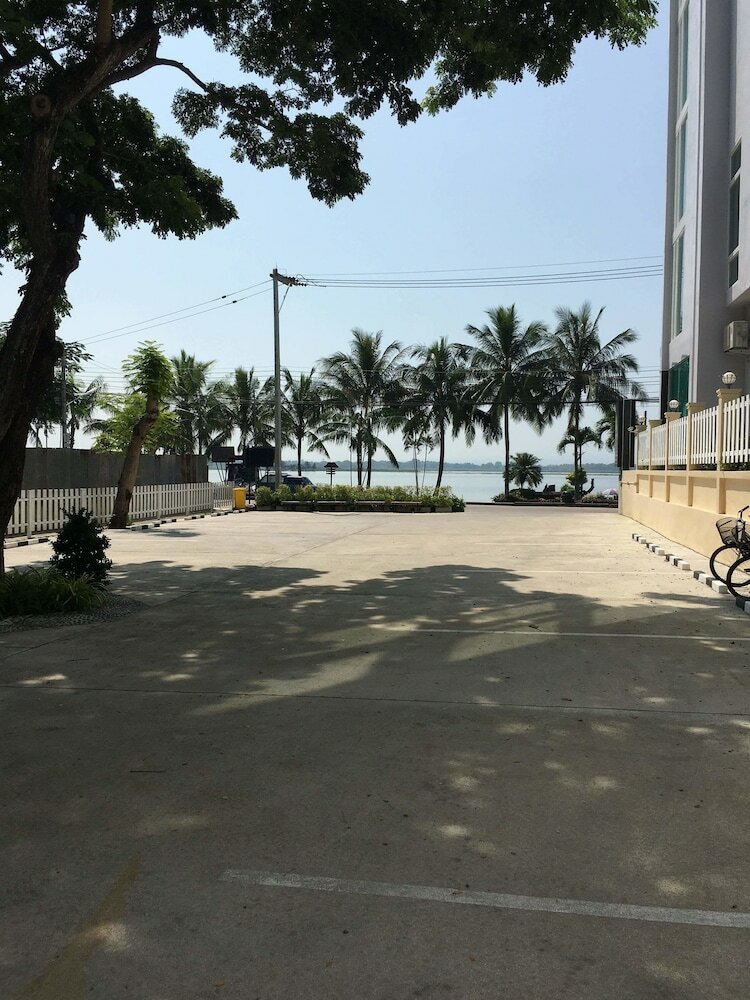 Phuglong Hotel