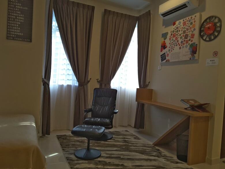 Laman Kurnia Holiday House