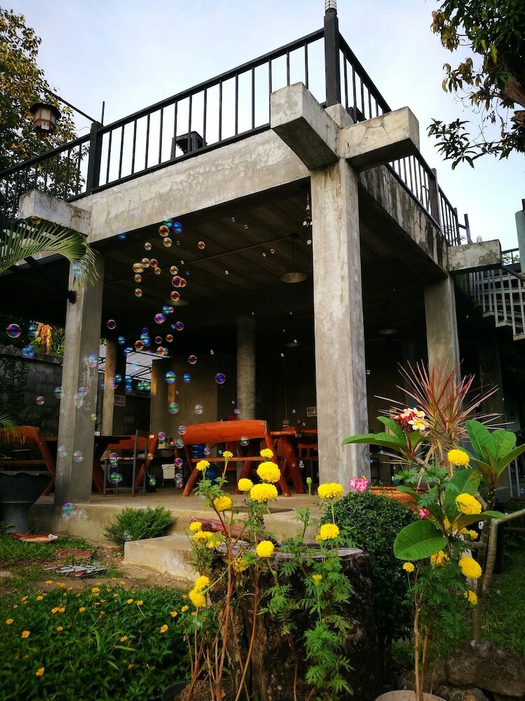 Hotel Kru Guesthouse