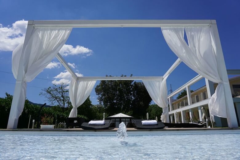 Iconic Resort & Spa