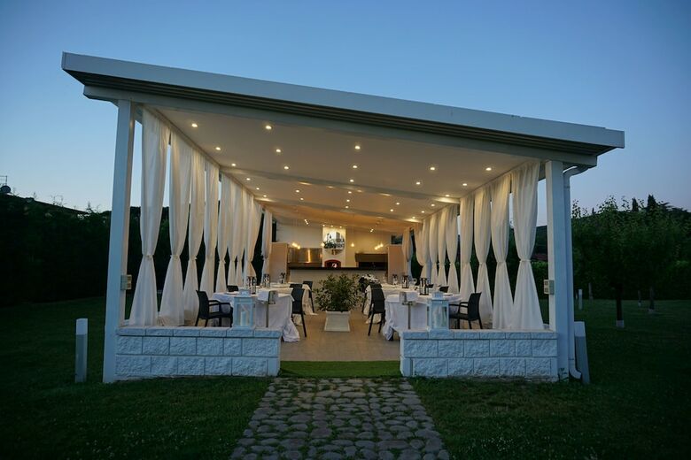 Iconic Resort & Spa