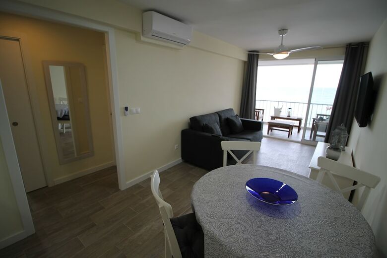 Apartamentos Sea Front - Stunning Views