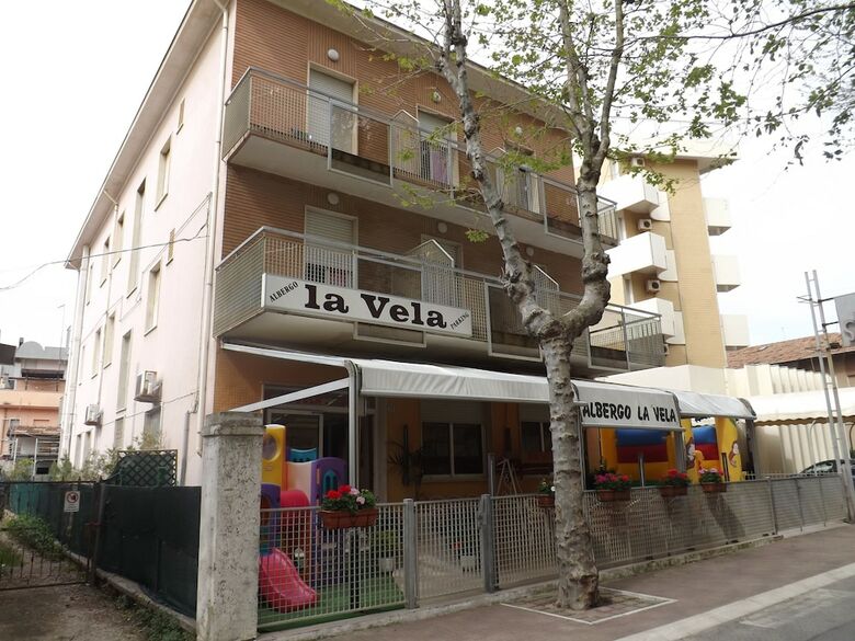 Hotel La Vela