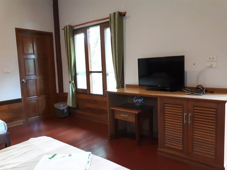 Hotel Baan Suansabaijai Resort