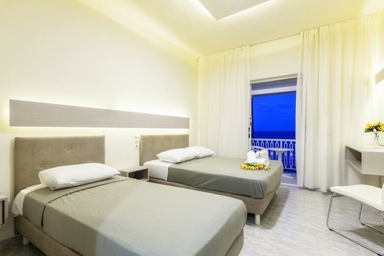 Sea View Studios & Apartments