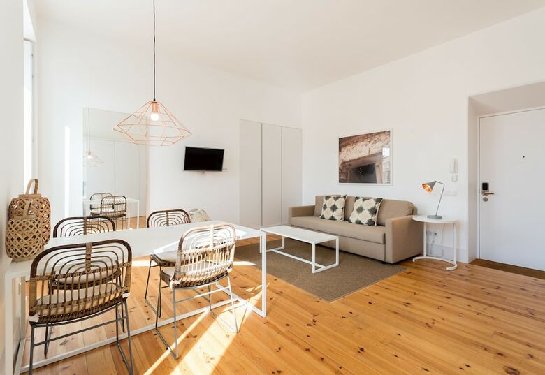 Chiado Studio And One-bedroom Apartment - By Lu Holidays