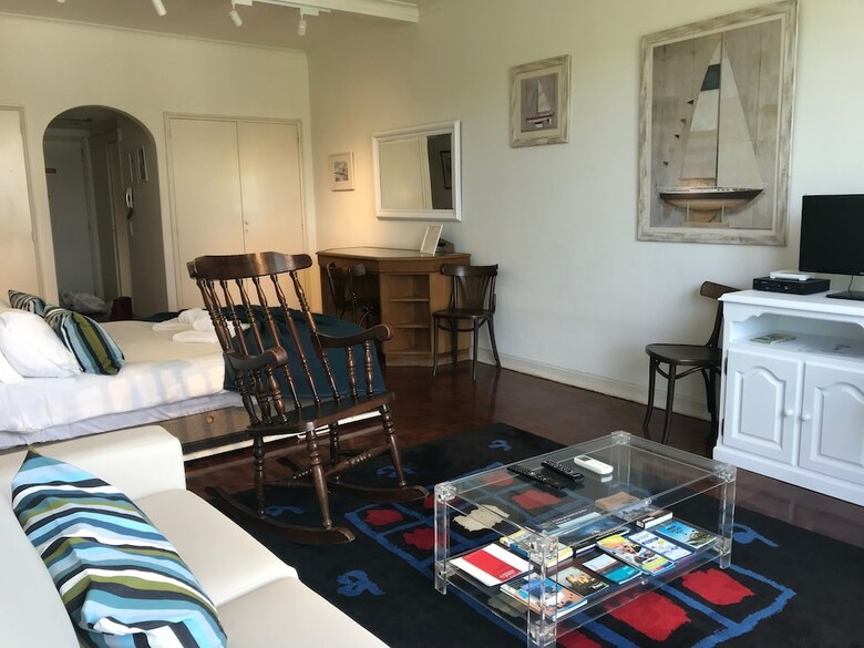 Rent4rest Estoril Beachfront Apartments
