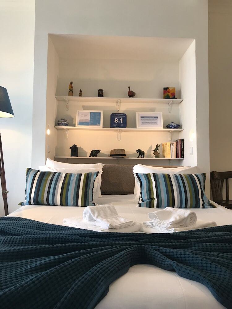 Rent4rest Estoril Beachfront Apartments