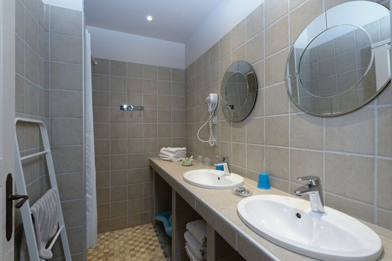 Hotel H�tel Domaine Des Clos