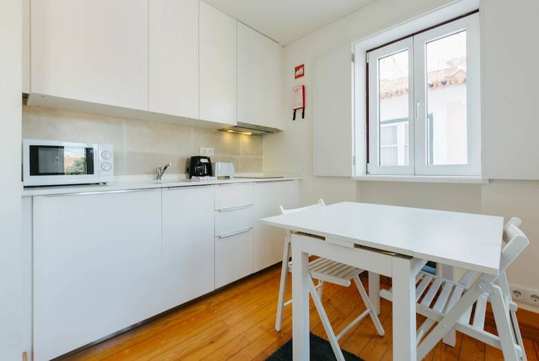 Rent4rest Mouraria Lisbon Apartments
