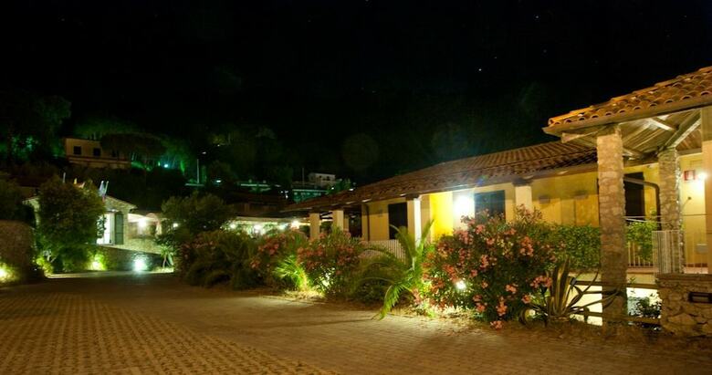 Apartamento Locanda Del Borgo B&B Helios Relais