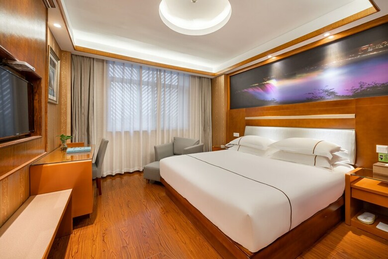 Yiwu Baide Theme Hotel