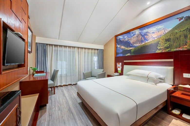 Yiwu Baide Theme Hotel