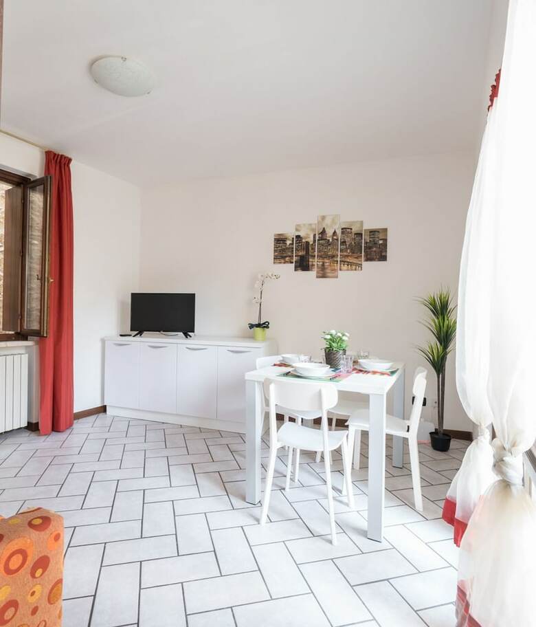 Bright Apartments Moniga - Castle Bells