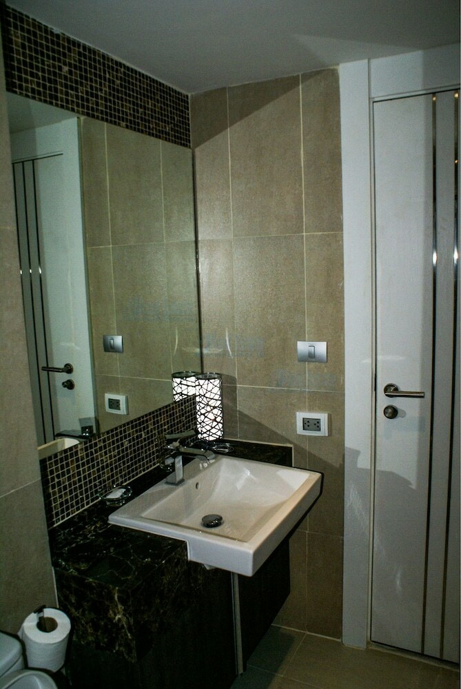 Centara Avenue Residence By Towers