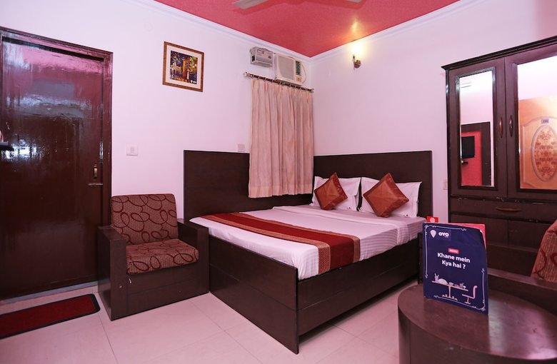Oyo 3033 Radiant Hotel