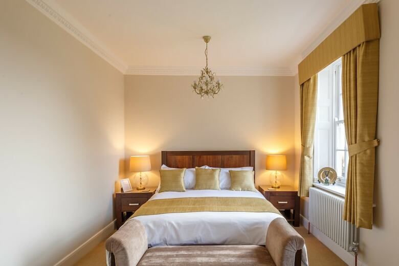 Bed & Breakfast Downham Hall