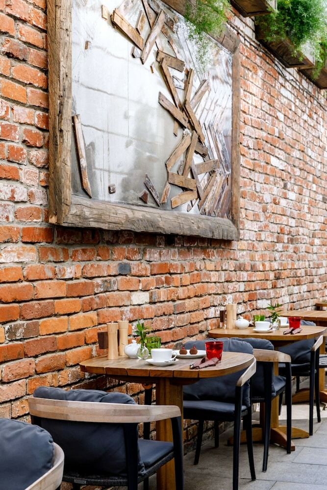 Moss Boutique Hotel