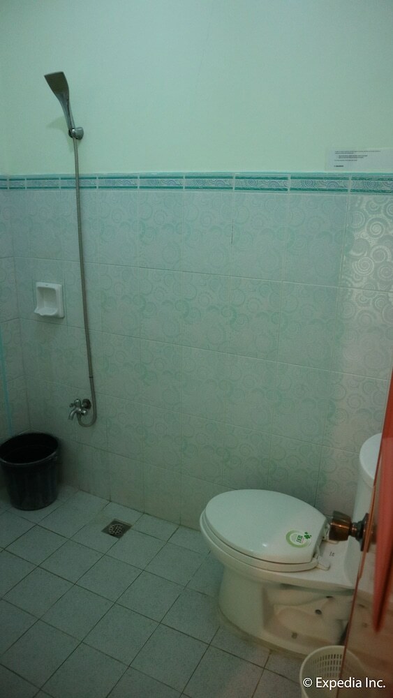 Hotel Dh Transient  House