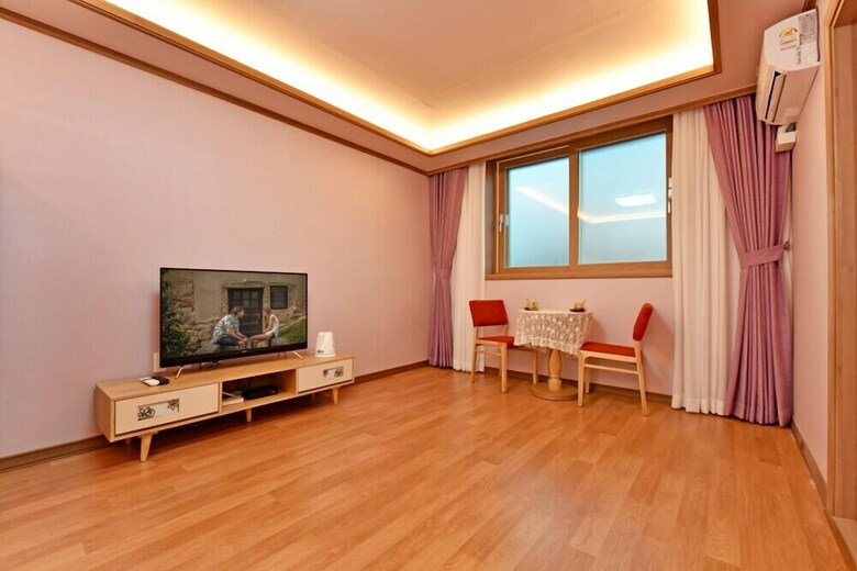 Pension Erefarm Hostel