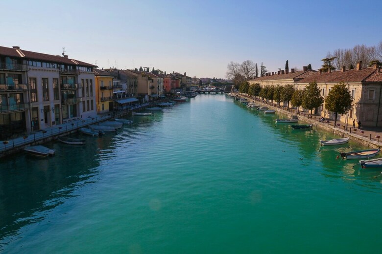 Le Finestre Sul Borgo B&B