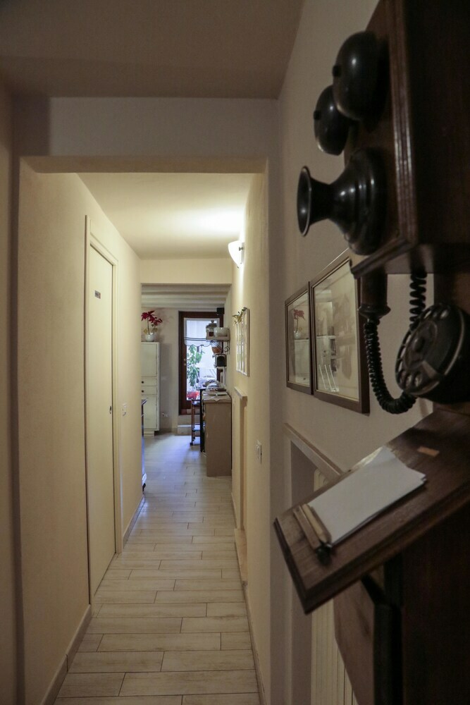 Le Finestre Sul Borgo B&B