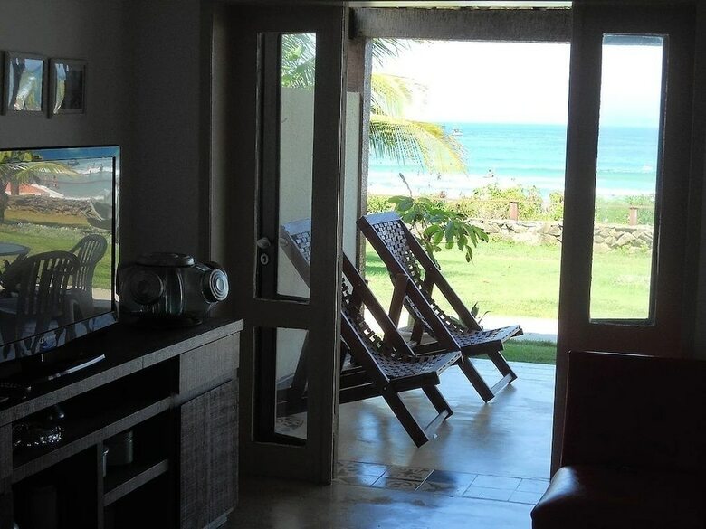 Casa 3 Quartos Na Areia De Geriba