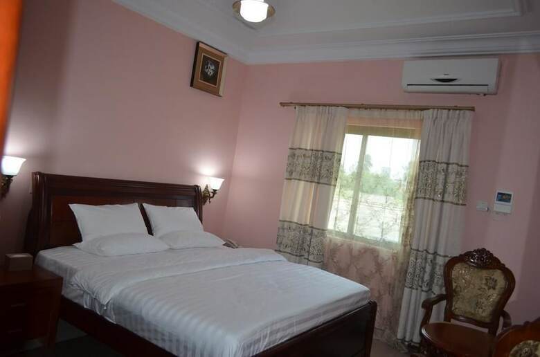 Hotel Precious Guest Lodge