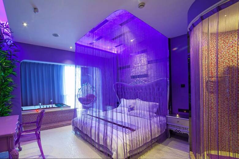 Suzhou Huazhiyu Lover Theme Hotel