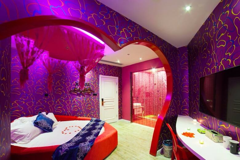 Suzhou Huazhiyu Lover Theme Hotel