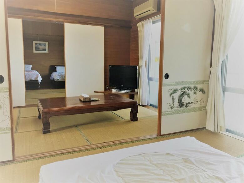 Apartamentos Crystal Inn Onna