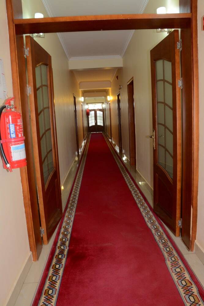 Five To Five Hotel