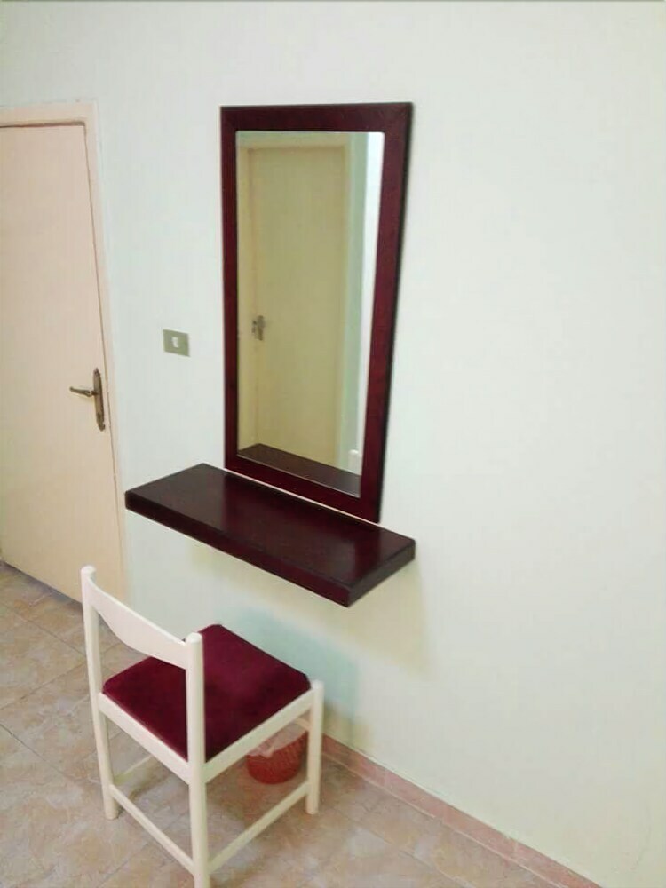 Hostal My Home Petra Hotel